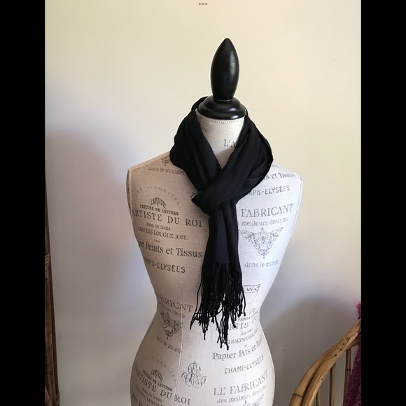 Fringed True Black Breathable Wrap Scarf Shawl Great for Vacation Day to Night - Picture 5 of 5